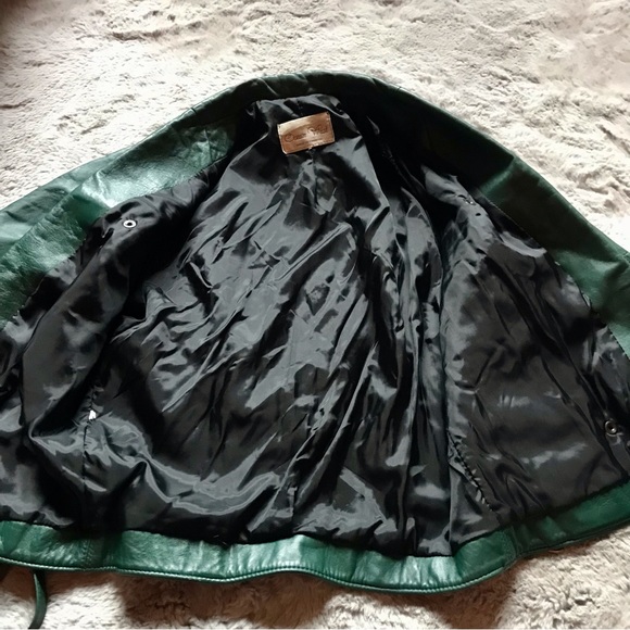 80s forest green vintage leather jacket, gathered waist, puff shoulders no size - Picture 8 of 12